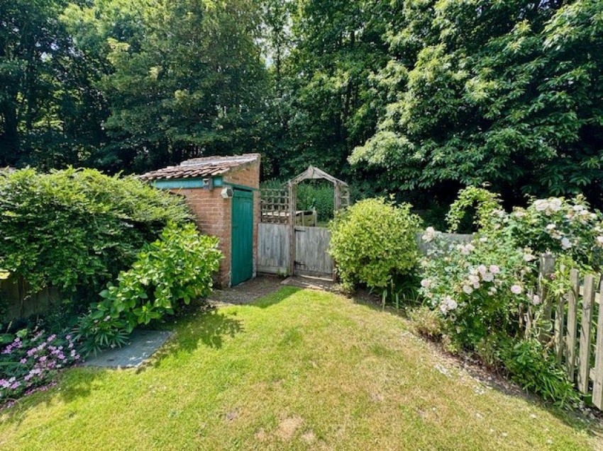 Images for Hillside Cottages, Ipswich, Freston, IP9 1AA
